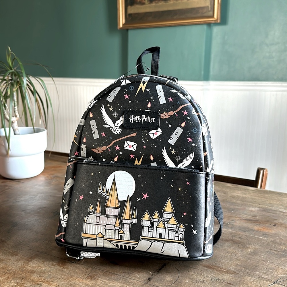 Funko Harry Potter Hogwarts Mini Backpack
